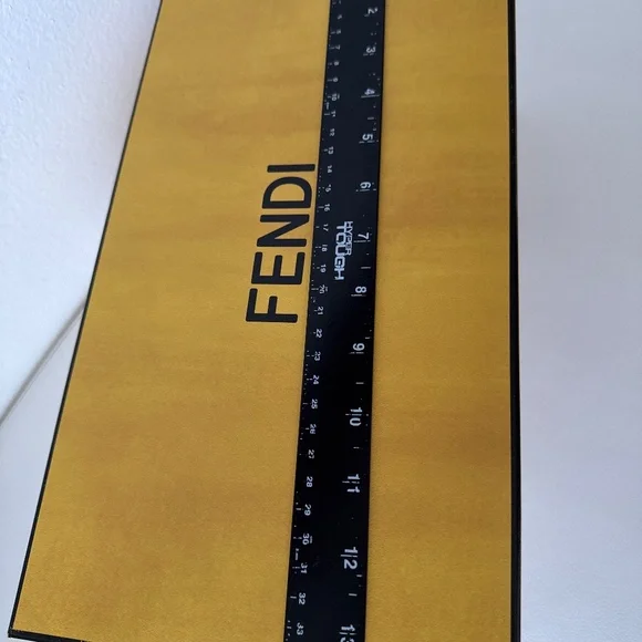 FENDI Shoe Box with Tissue Paper - Picture 5 of 12